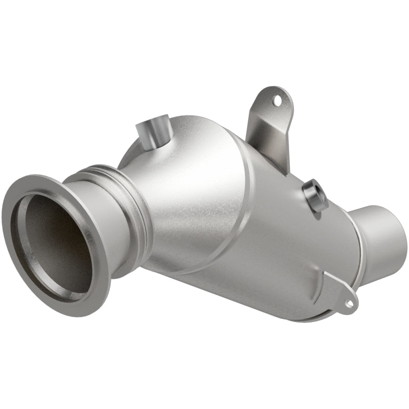 MagnaFlow Direct Fit Catalytic Converter 2015 BMW 640i/740i Underbody Secondary image