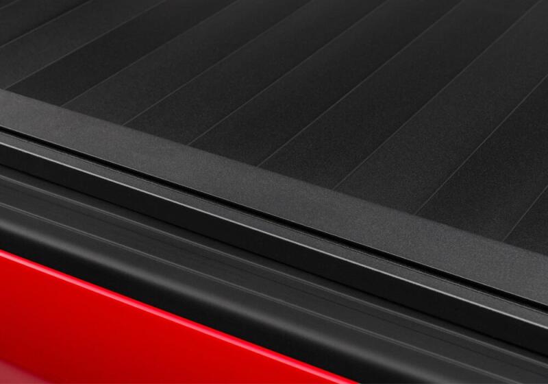 Retrax 09-18 Ram 1500 6.5ft Bed RetraxPRO XR cover detail