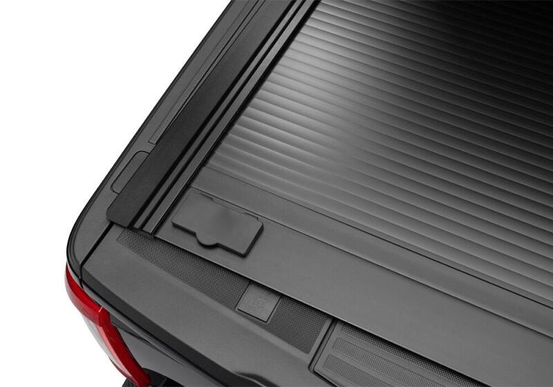 Retrax 21-22 Ford F-150 Super Crew/Super Cab (Incl. 2022 Lightning) 5.5ft Bed RetraxONE MX close-up view