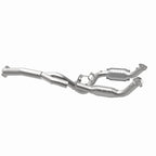 MagnaFlow Conv Direct Fit 11-16 Chevrolet Silverado 2500HD/3500HD / GMC Sierra 2500HD/3500HD catalytic converter image