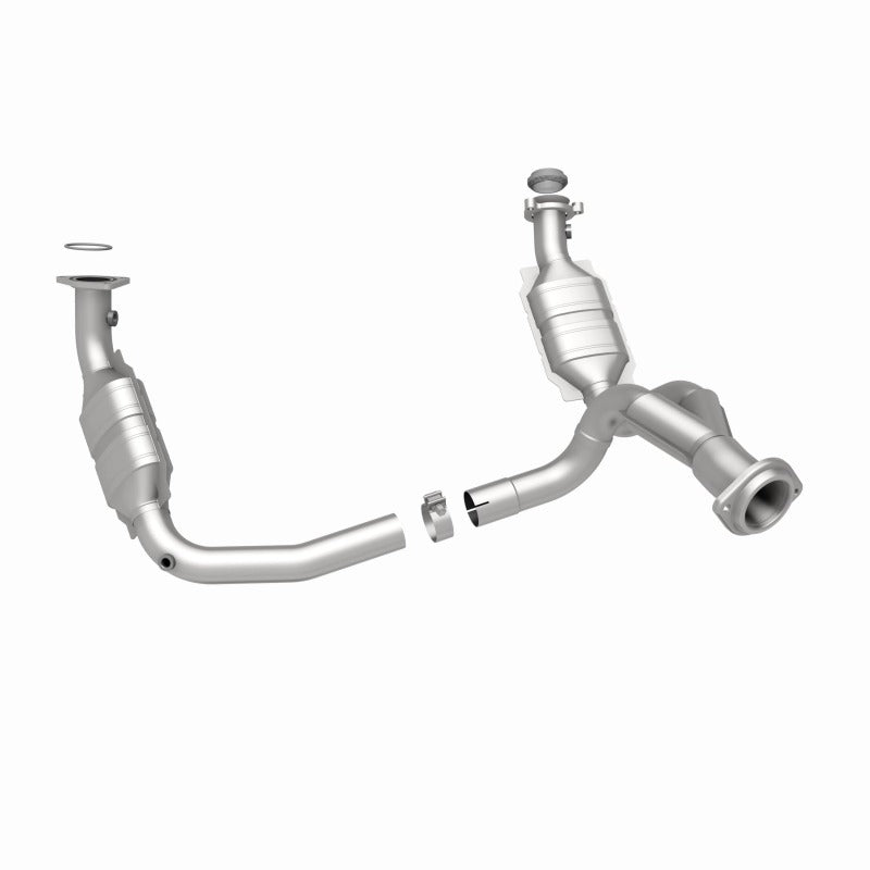 MagnaFlow Conv DF 07-08 Escalade 6.2 Driver Side OEM catalytic converter for offroad performance upgrades.