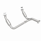 MagnaFlow Conv DF 07-09 Chevy/GMC Silverado/Suburban/Sierra/Tahoe/Yukon catalytic converter for off-road performance.