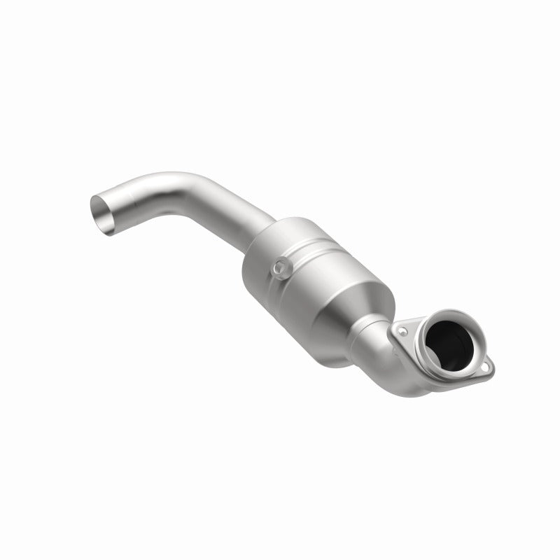 Magnaflow Conv DF 2011-2014 F-150 5.0L Underbody catalytic converter for offroad performance upgrades