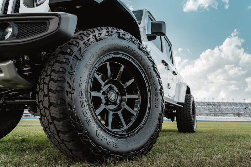 ICON Recoil 20x10 5x5 -24mm Offset 4.5in BS Gloss Black Wheel Secondary image