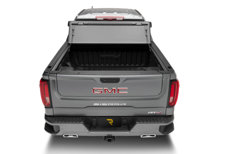 BAK 88-13 Chevy Silverado & C/K 1500 / 88-14 Chevy Silverado 2500/3500 HD 6ft 6in Bed BAKFlip F1 hard folding truck bed cover