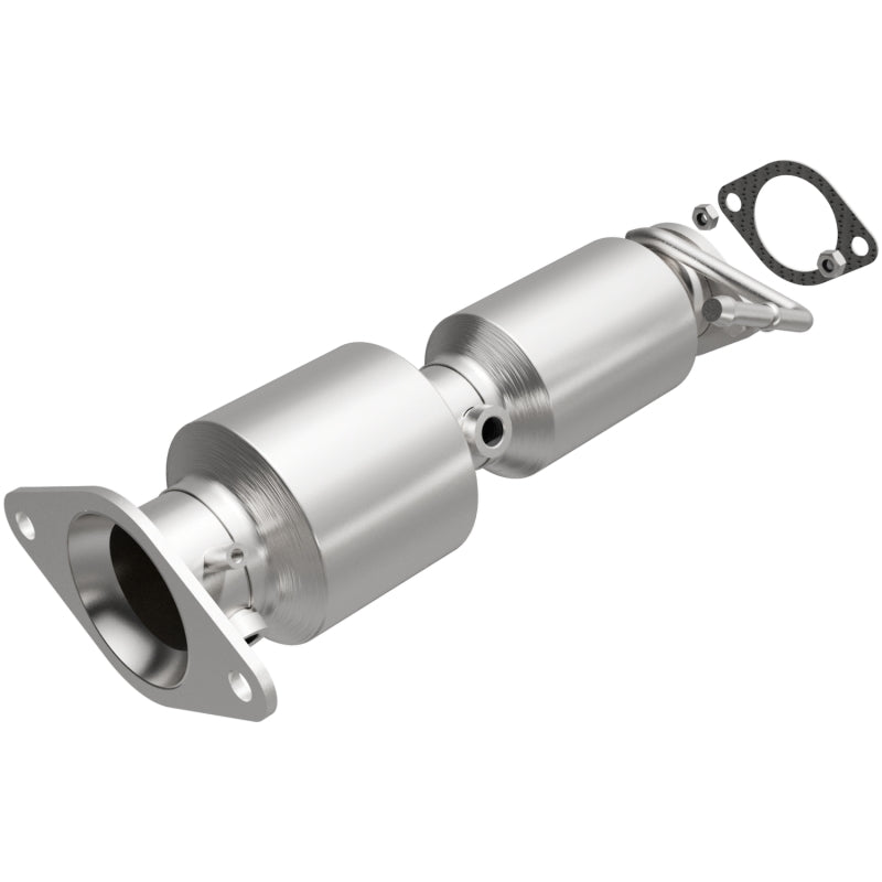 MagnaFlow Direct Fit Catalytic Converter 13-15 Hyundai Veloster 1.6L Underbody Secondary image