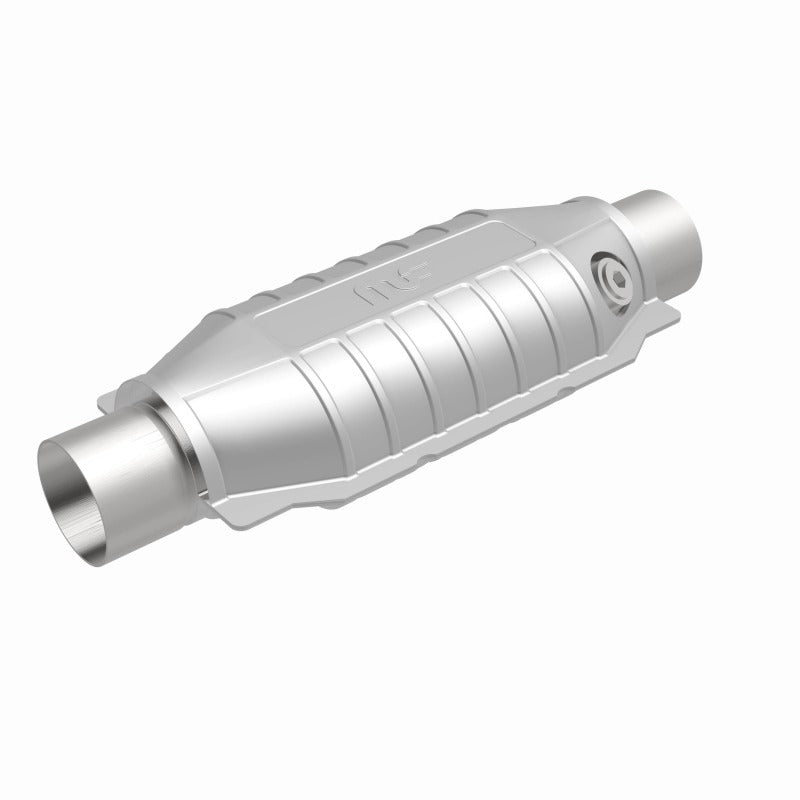 MagnaFlow Conv Univ 3 Single O2 Boss catalytic converter