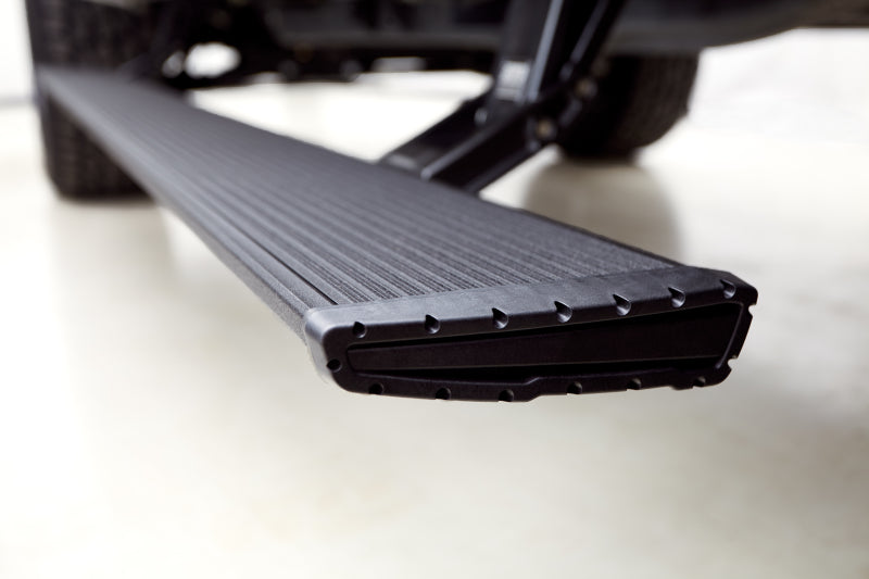 AMP Research 20-23 Jeep Gladiator (Launch/Overlnd/Rubicon/Sport/Sport S) PowerStep Xtreme - Black close up view