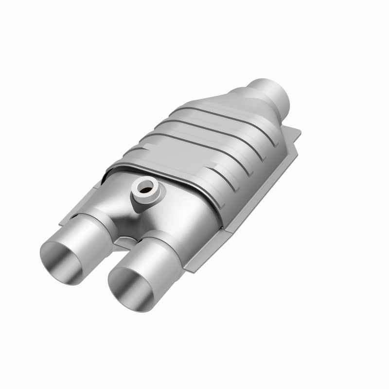 MagnaFlow Conv Univ 2/2.5 D/S Single O2 FED catalytic converter