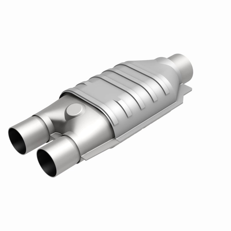 MagnaFlow Conv Univ 2.5/2 S/D FED catalytic converter for offroad performance upgrades