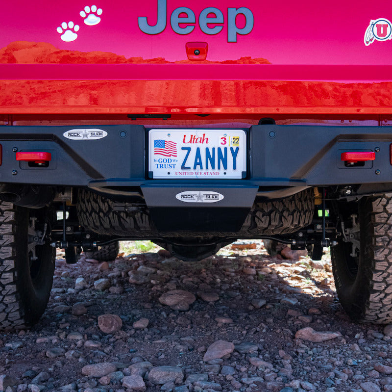 Rock Slide 87-22 Jeep Wrangler 2020-2022 Jeep Gladiator Oem Receiver Hitches 2021-22 Ford Bronco Oem on offroad vehicle.