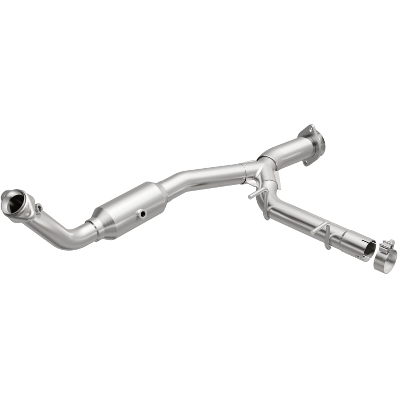 MagnaFlow 05-06 Ford Expedition 5.4L Direct Fit Converter Secondary image