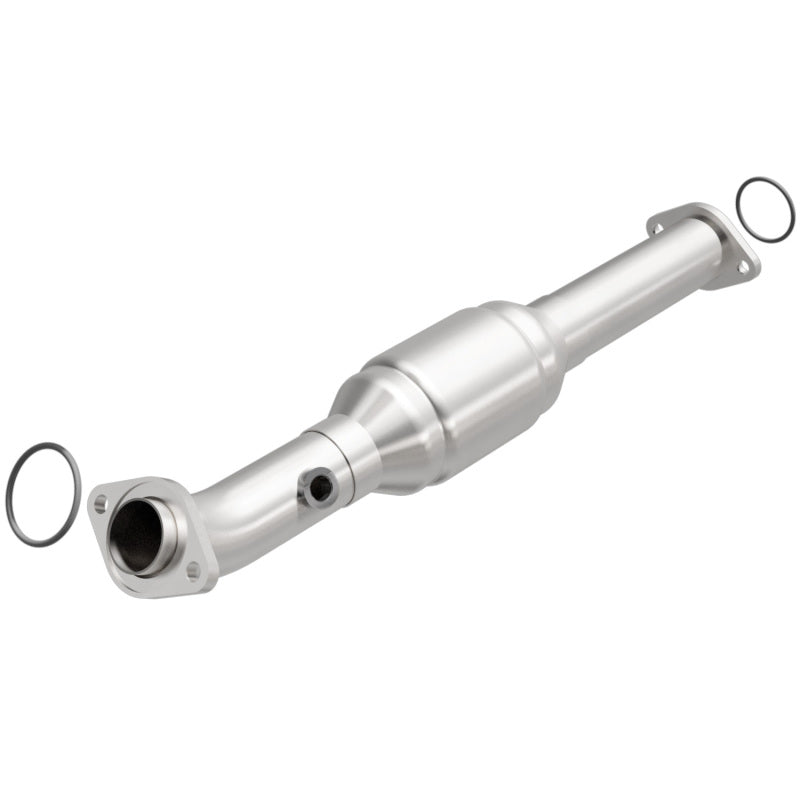 MagnaFlow Direct Fit Catalytic Converter 05-09 Toyota Tacoma 4.0L P/S Rear Secondary image
