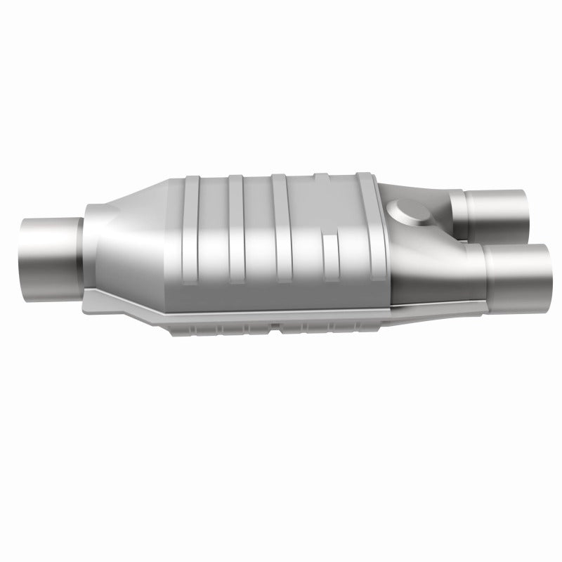 MagnaFlow Conv Univ 2.5/2 S/D FED catalytic converter for offroad performance upgrades
