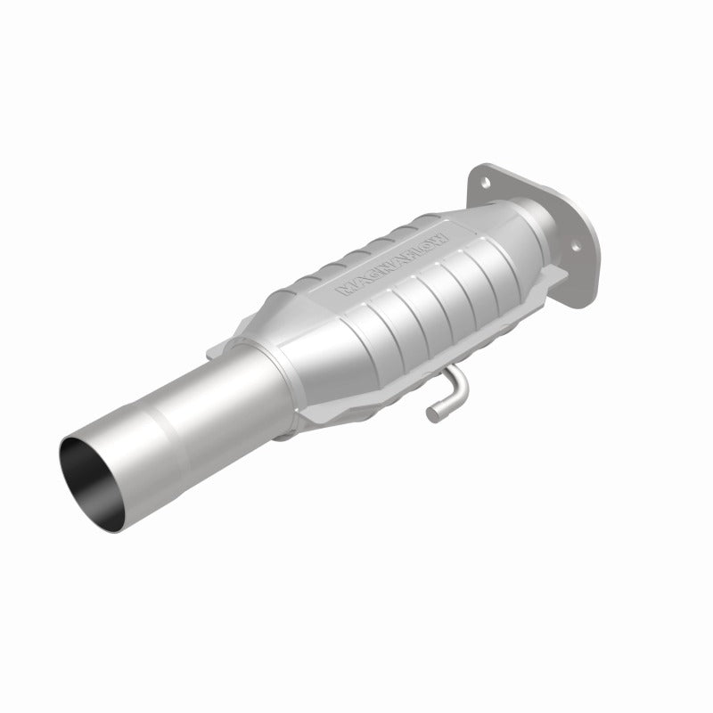 MagnaFlow Conv DF GM 86 90 high-quality stainless steel catalytic converter for offroad performance.