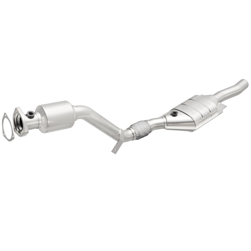 MagnaFlow Direct Fit Catalytic Converter 03 Volkswagen Passat 2.8L Secondary image