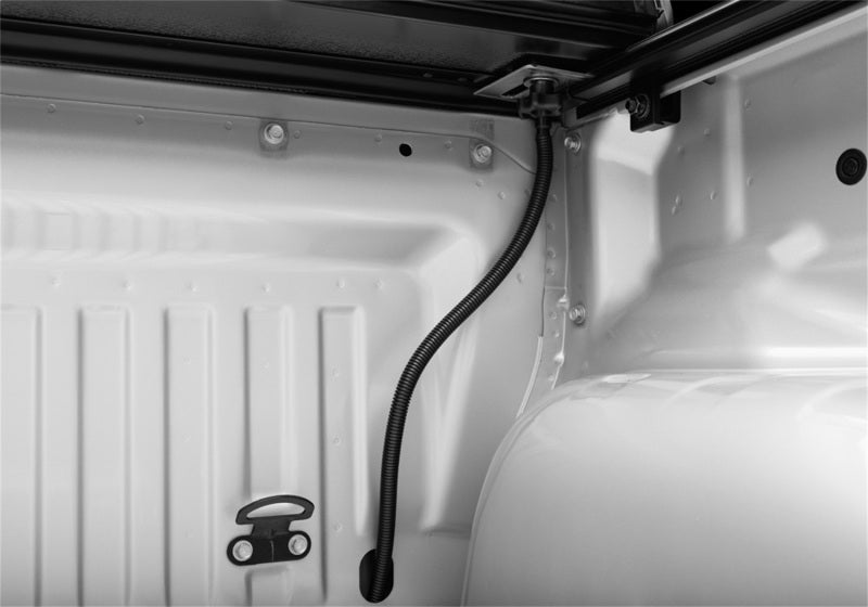 BAK 2022 Nissan Frontier 5ft Bed BAKFlip G2 interior view