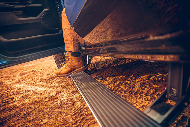 AMP Research 2025 RAM 1500 (Gas ONLY) PowerStep Plug & Play - Black Secondary image