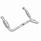 MagnaFlow Conv DF 09-10 Dodge Ram 1500 Pickup Truck 5.7L catalytic converter with mandrel-bent tubing and stainless steel.