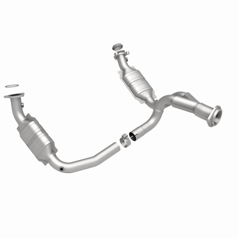 MagnaFlow Conv DF 07-08 Escalade 6.2 Driver Side OEM catalytic converter for performance offroad parts.