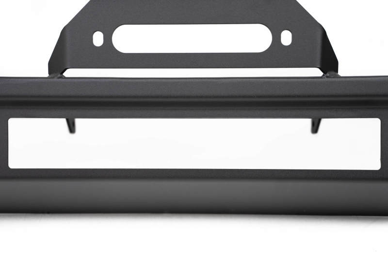 DV8 Offroad 18-23 Jeep Wrangler JL / 20-23 Jeep Gladiator JT FS-7 Mid-Width Winch Front Bumper close-up image.