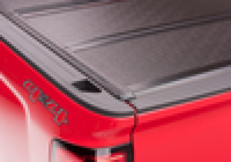 BAK 02-13 Chevy Avalanche/Escalade EXT BAKFlip F1 truck bed cover close-up
