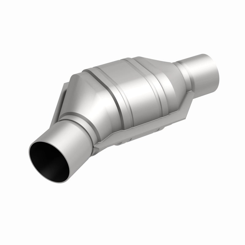 MagnaFlow Conv Univ 2.5 Angled Inlet catalytic converter
