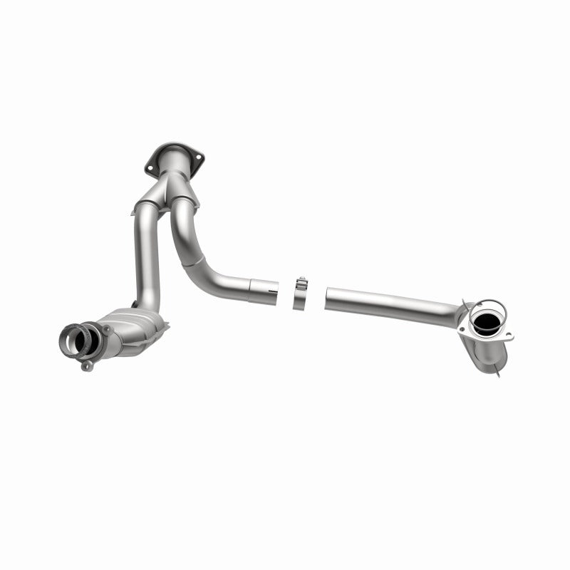MagnaFlow Conv DF 07-08 Escalade 6.2 Driver Side OEM catalytic converter for performance offroad upgrades.