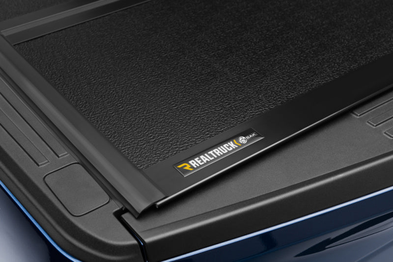 BAK 15-20 Ford F-150 6ft 6in Bed BAKFlip G2 tonneau cover