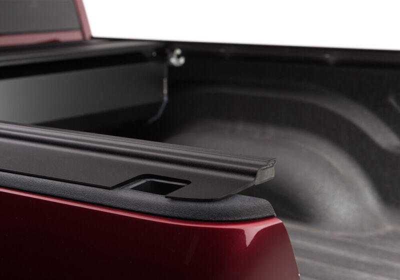 Retrax 2019 Ram 1500 RetraxONE MX close-up view of bed cover