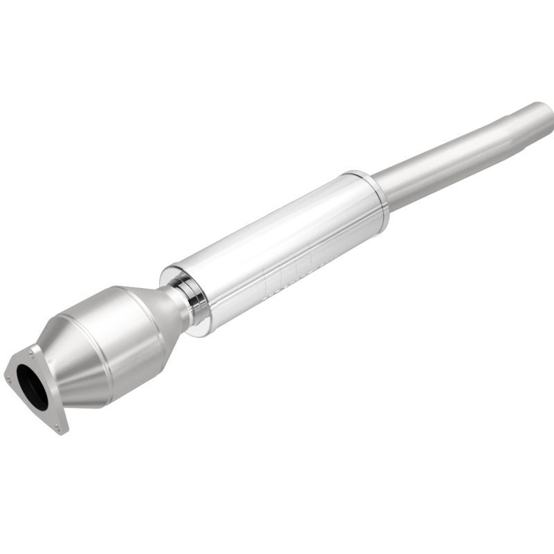 MagnaFlow Direct Fit Catalytic Converter 03-06 VW Phaeton 4.2L PS Rr Secondary image