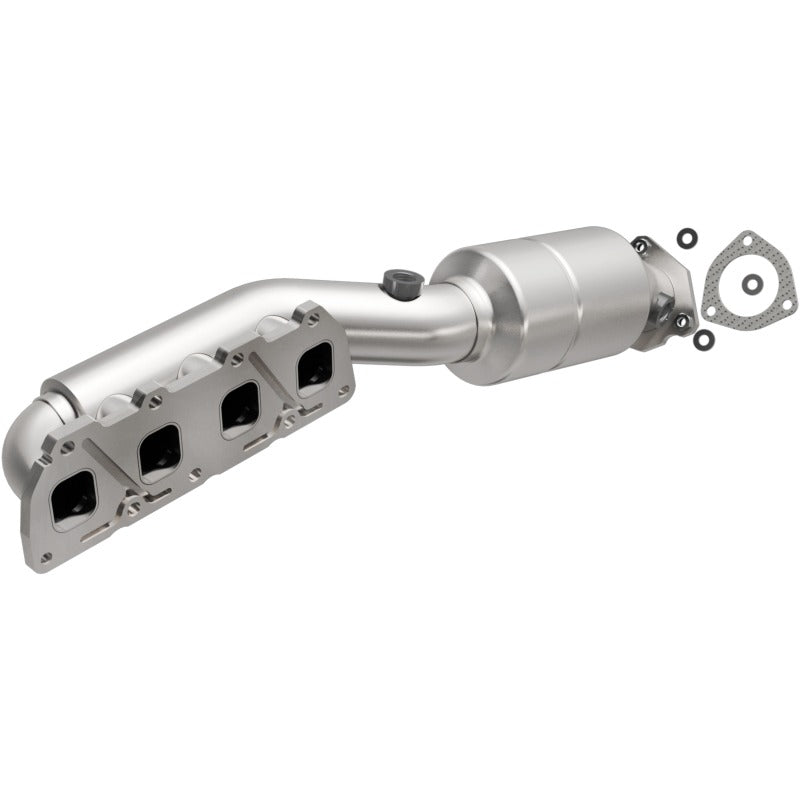 MagnaFlow Direct Fit Catalytic Converter 02-04 VW Passat 4.0L Secondary image
