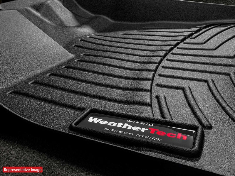 WeatherTech 99-07 Ford F250/F350/F450/F550 Super Duty Regular Cab Front FloorLiner - Black close-up detail