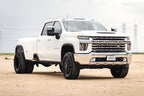 Cognito 20-24 Chevy/GMC Silverado/Sierra 2500/3500 HD 2WD/4WD with offroad tires and accessories