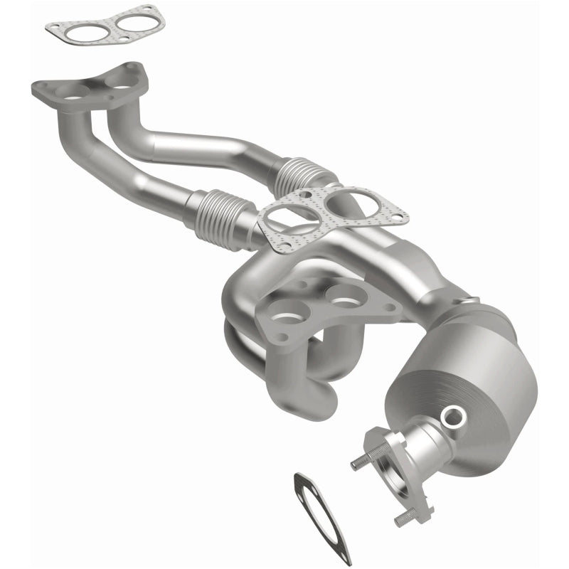 MagnaFlow Converter Direct Fit 06-11 Subaru Impreza 2.5L showing assembled parts for installation.
