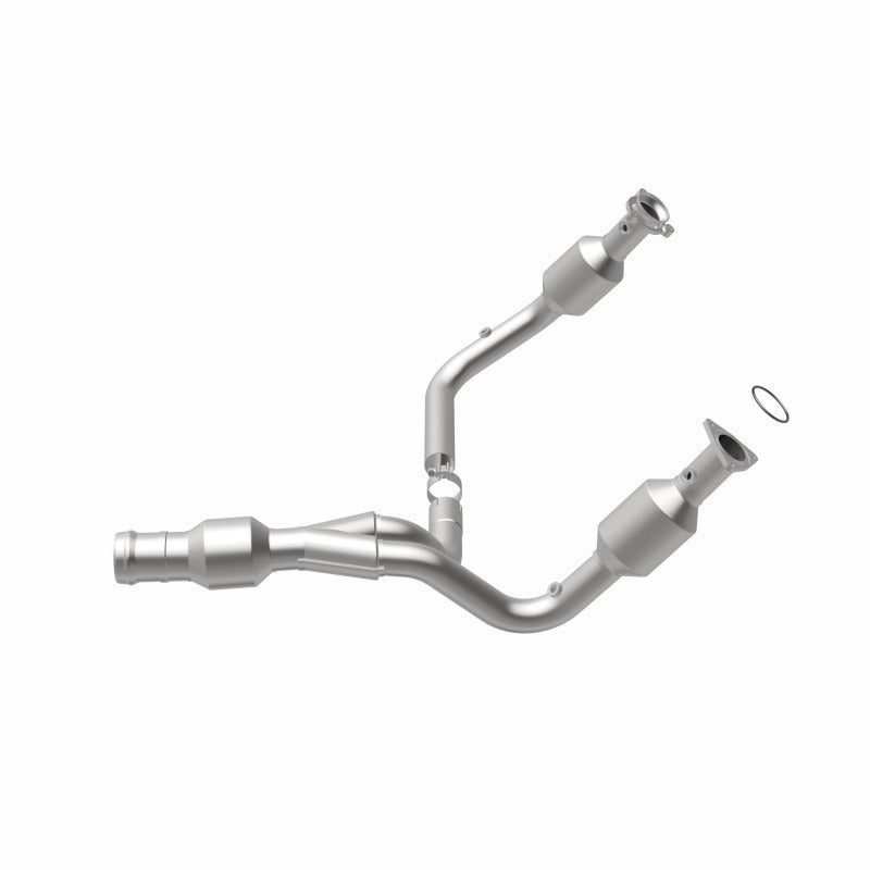 MagnaFlow Converter Direct Fit 2015 GMC Yukon XL V8 6.2L exhaust component for optimal performance.