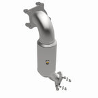 Magnaflow 16-18 Honda Civic L4 OEM Underbody Single Direct Fit Converter with installation hardware.