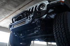 DV8 Offroad 18-23 Jeep Wrangler JL / 20-23 Jeep Gladiator JT FS-7 Mid-Width Winch Front Bumper close-up