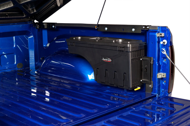 UnderCover 2020 Jeep Gladiator Drivers Side Swing Case - Black Smooth Secondary image