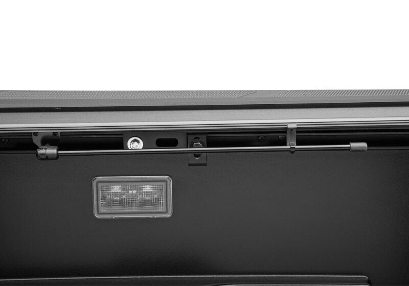BAK 16-20 Toyota Tacoma 6ft Bed BAKFlip G2 cover mechanism