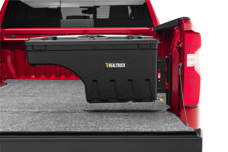 UnderCover 07-18 Chevy Silverado 1500 (19 Legacy) Passengers Side Swing Case - Black Smooth Secondary image