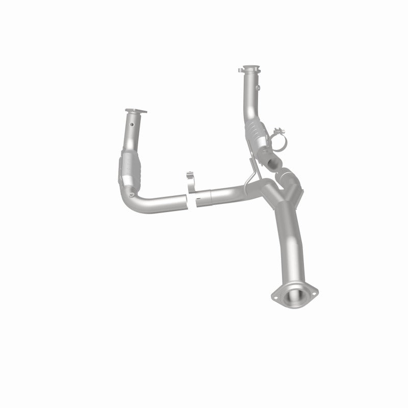 MagnaFlow Conv Direct Fit 11-16 Chevrolet Silverado 2500HD/3500HD / GMC Sierra 2500HD/3500HD catalytic converter assembly