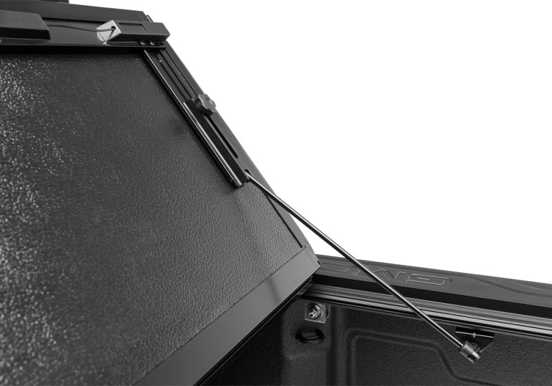 BAK 88-13 Chevy Silverado & C/K 1500 / 88-14 Chevy Silverado 2500/3500 HD 6ft 6in Bed BAKFlip F1 cover hinge detail.