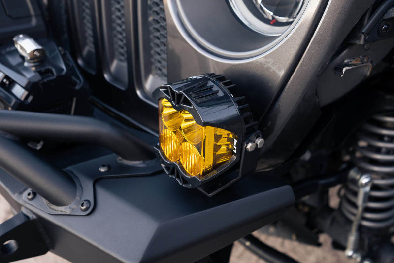 DV8 Offroad 18-23 Wrangler JL/Gladiator JT Spec Series Front Bumper with yellow offroad lighting
