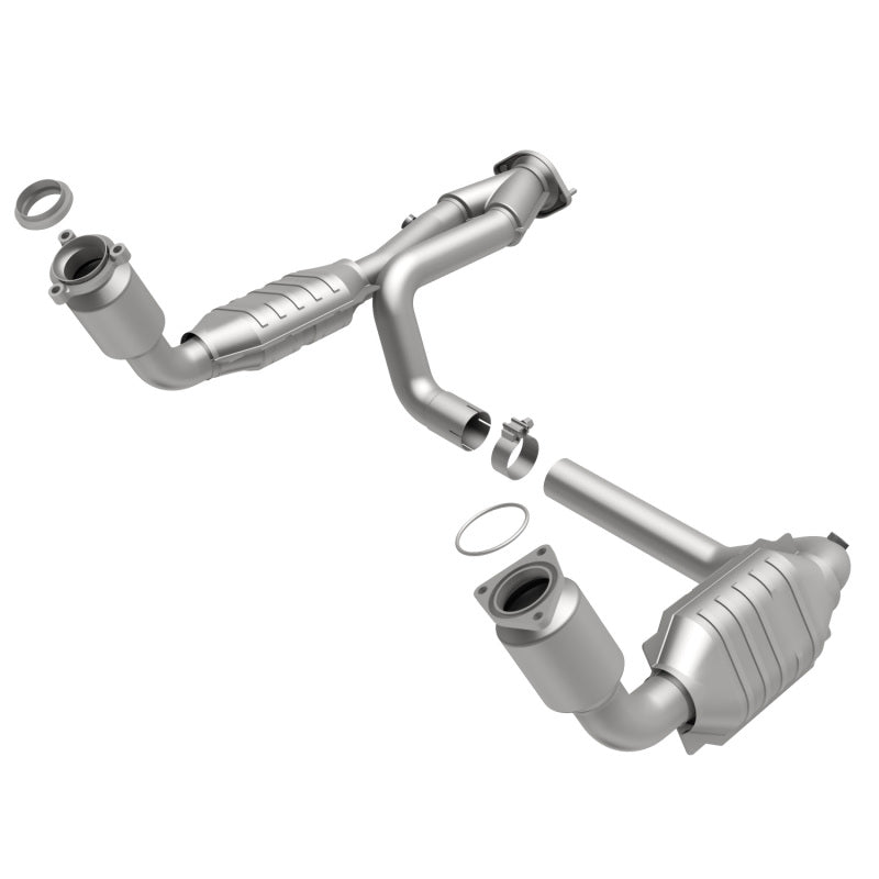 MagnaFlow DF Cat Conv Chevy/GMC Avalanche/Sierra/Silverado/Suburban/Yukon XL 1500 / Tahoe/Yukon 5.3L Secondary image
