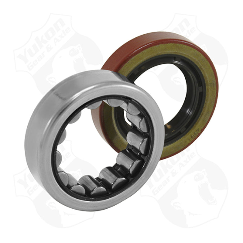 Yukon Gear R1563TAV Axle Bearing and Seal Kit / Torringtonbrand / 2.250in OD / 1.400in ID Secondary image