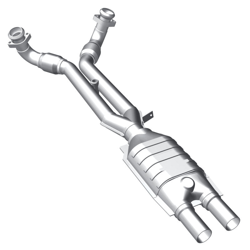 MagnaFlow Direct Fit Catalytic Converter 81-86 Alfa Romeo GTV6 2.5L Secondary image