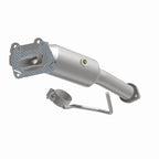 MagnaFlow Conv Direct Fit OEM 12-17 Jeep Wrangler 3.6L Underbody catalytic converter with installation clamp