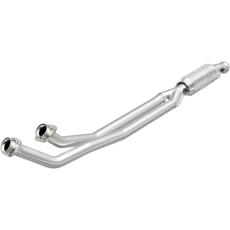 MagnaFlow Conv Volvo 6.5X4 2/2.5 Secondary image