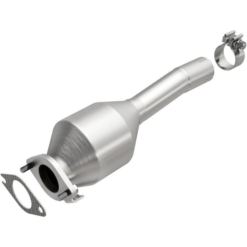 MagnaFlow Direct Fit Catalytic Converter 2010-2013 TRANSIT CONNECT 2.0 L Underbody Secondary image